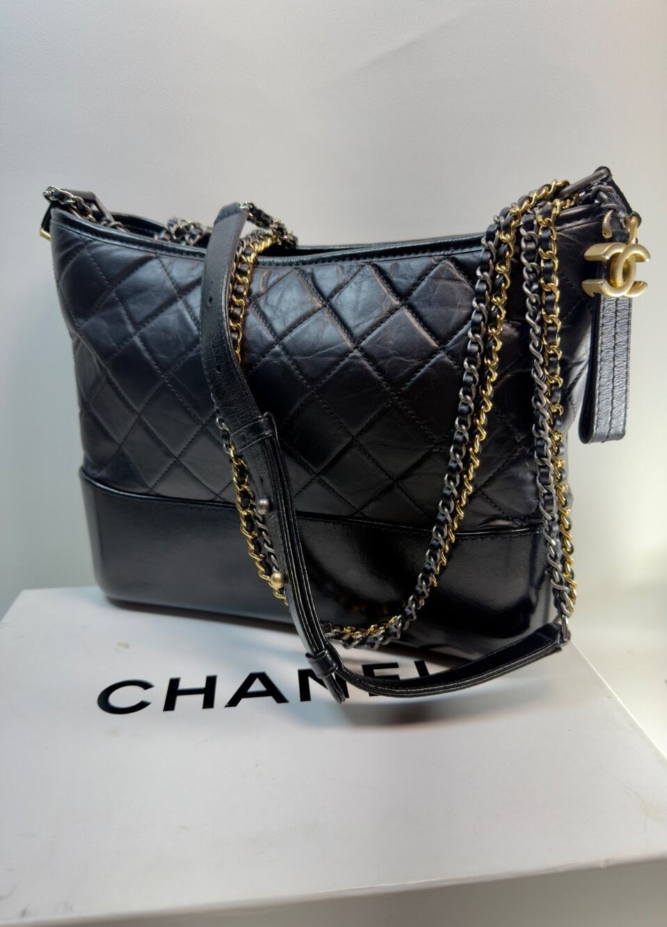 Authentic CHANEL Gabrielle Hobo Bag Medium Black Quilted Aged Calfskin 25-Series